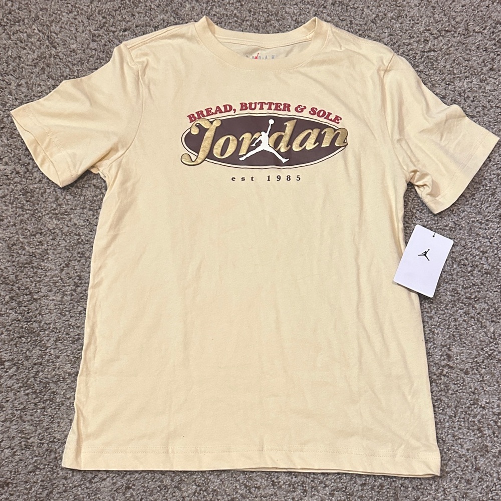 NWT Vanilla Cream Tee